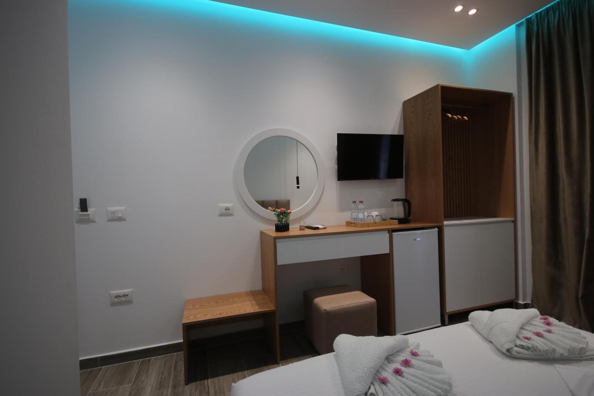 Klea Rooms Himarë Exterior foto